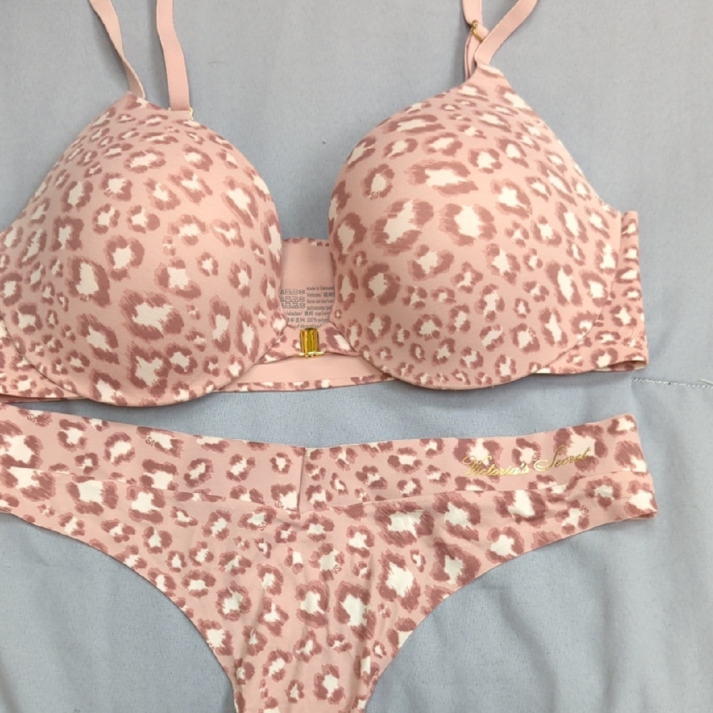 Victoria's Secret Blush Leopard Lingerie Set